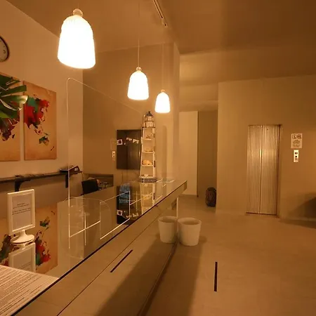 Ξενοδοχείο Metropol 3*