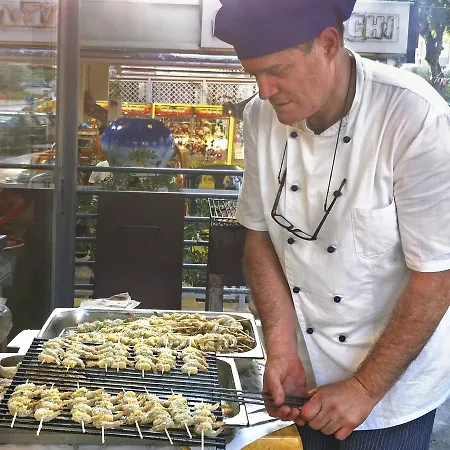 Metropol فندق كاتوليكا